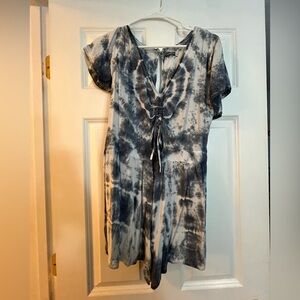 Chic Tie-Dye Romper in Blue and White